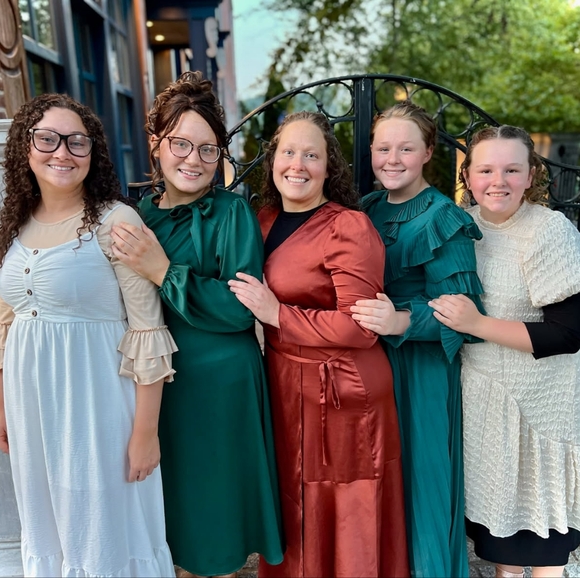 Meet your Posher, Sarah - Picture 11 of 16